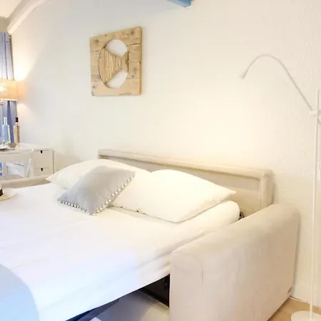 Bright Close To The In * Roquebrune-sur-Argens